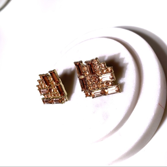 💎  💎 symbol New pink gold finish v shaped earrings - Picture 2 of 7